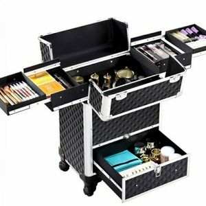 Meet your Posher, Carol